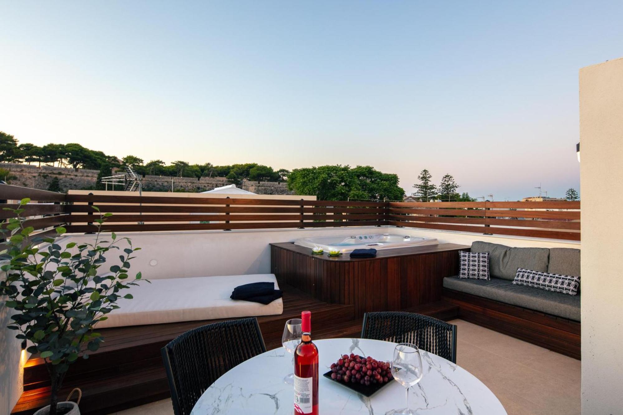 Le Bijou Luxury Apartment *